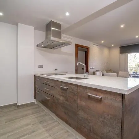 Olas * Τορεβιέχα